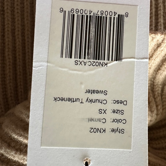 Wool turtleneck sweater - Picture 5 of 8